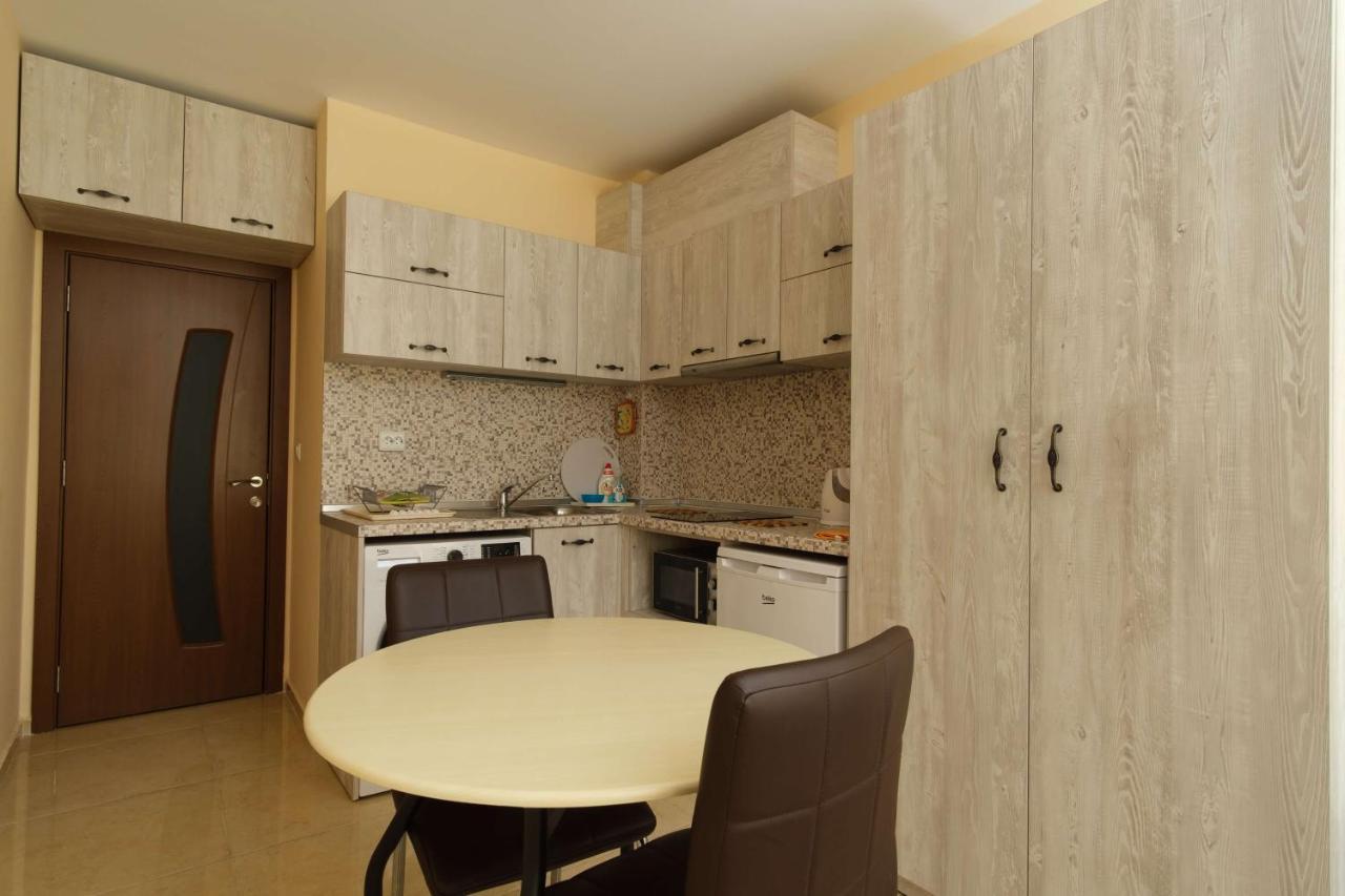 Raija Apartments - Studio 4 Pomorie Esterno foto